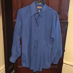 Van Heusen men’s dress shirt